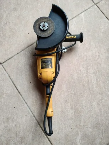 Equipamentos de serralheria