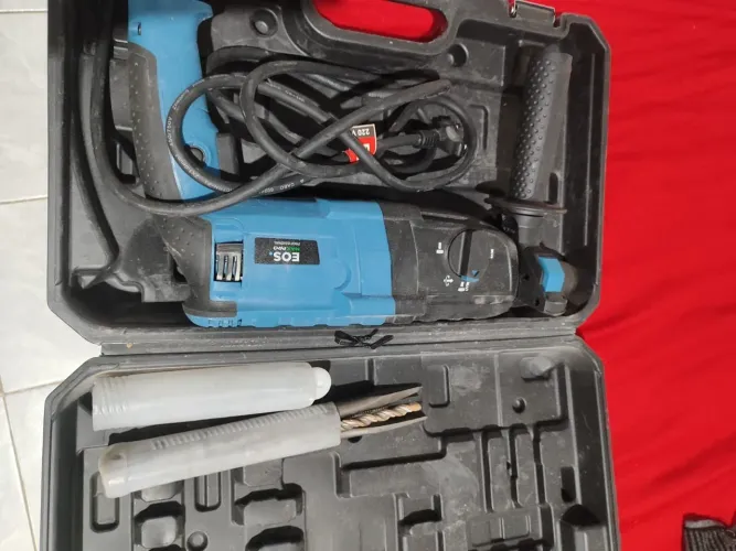 Martelete Eos Maxpro 850w Sds Plus Com<br>Acessórios