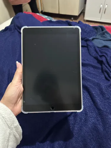 Apple iPad 9a Geração 64gb Com Tela 10,2 (Usado)