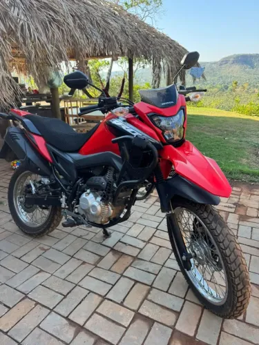 Moto Bros 160 Ano 2026 com apenas 5 mil km rodados, moto zera !