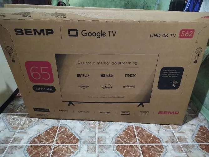 Caixa de tv 65" com plástico e isopor de proteção 
