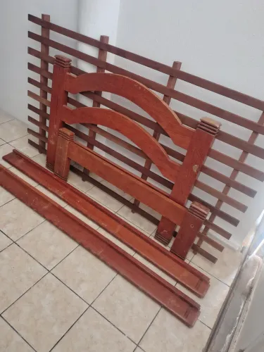 CAMA MADEIRA RUSTICA SOLTEIRÃO