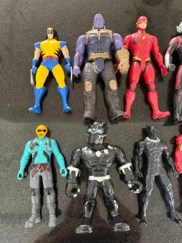 Coleção de bonecos super heróis marvel e dc e outros