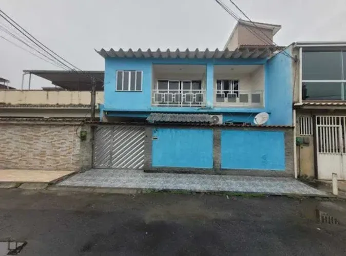 Casa com 4 dormitórios à venda, 200 m² por R$ 495.000,00 - Vila Emil - Mesquita/RJ