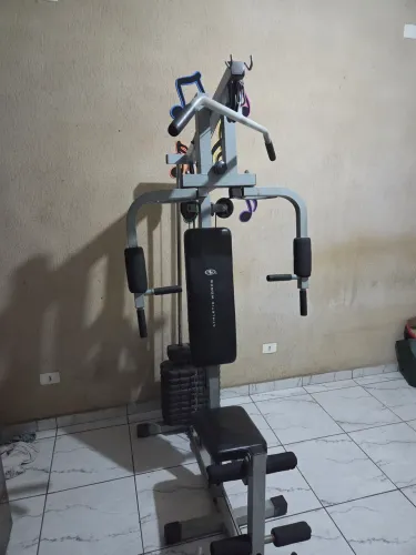 Máquina de Musculação Multifuncional - Completa