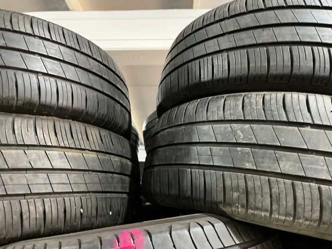 Jogo de pneus 17 Nivus , t-cross , Kicks 205/55 R17 semi novos ( 205/55/17 )