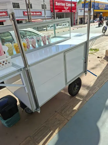Carrinho para venda de frutas