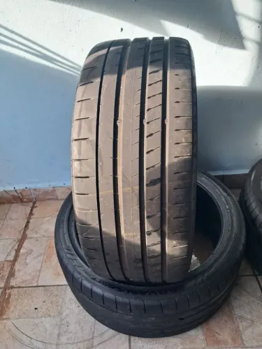 Vendo Pneu yokohama seminovo<br>Aro 265/35zr22 10zy