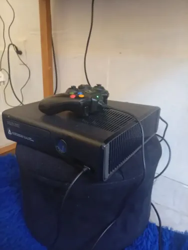 X box 360 com 2 controles