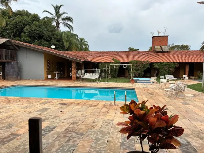 Luxuosa chácara em condomínio à venda em Jaú-SP no Jardim Alvorada: 7 quartos, 7 suítes, 5