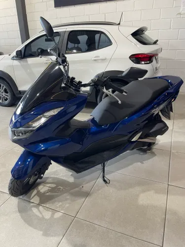 Pcx 2026 0km emplacada