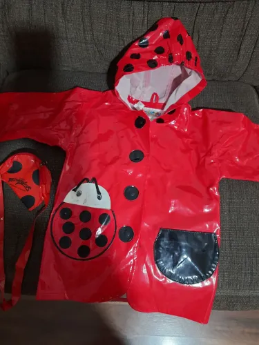 Vende-se capa de chuva infantil
