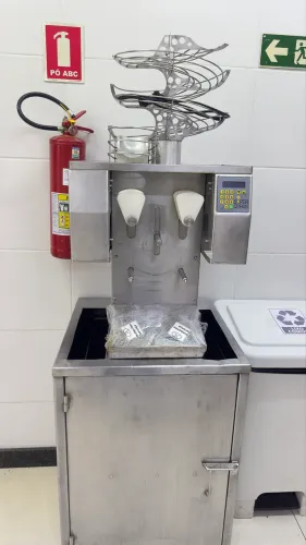 Máquina de suco de laranja