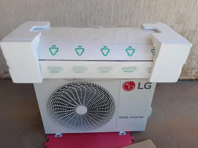 Ar Condicionado Split LG Dual Inverter 12.000 BTUs - Wi-Fi