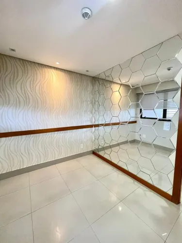 Espaço comercial para locação com 47m² em SB Tower com divisória e Lavabo