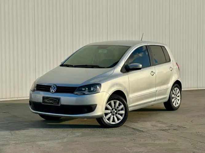 Volkswagen Fox 1.0 MI Total Flex 8V 5P 2013