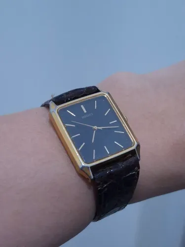 Seiko Tank Chariot 7N01