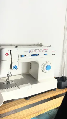 Máquina de costura Singer doméstica
