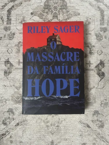 VENDO: O MASSACRE DA FAMÍLIA HOPE!