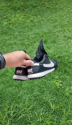 Chuteira Nike Premier 3