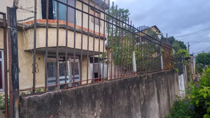 GRades de ferro + portoes 12mts