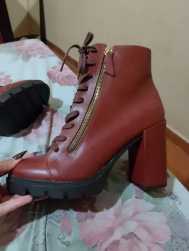 Bota Feminina Vinho Nova