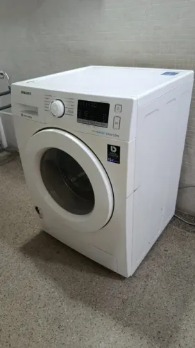 Maquina de lavar. Lava e seca da Samsung