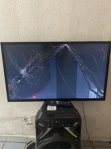 Smart TV Samsung para retirada de peças