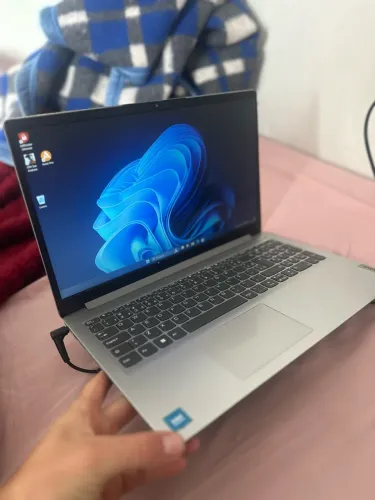 Notebook Lenovo 1i Celeron N4500 4GB 128GB SSD 15.6