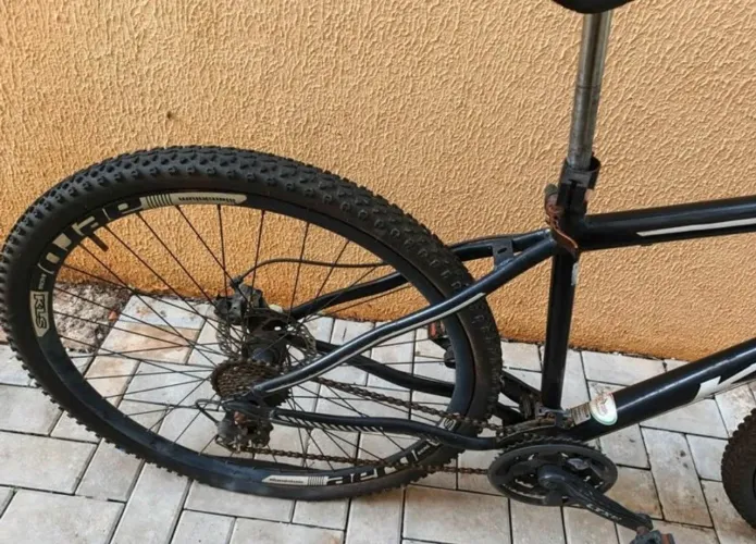 vendo esse bike aro 26 semi usada. 