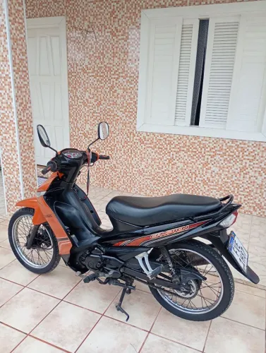 Moto cripton da Yamaha 2014