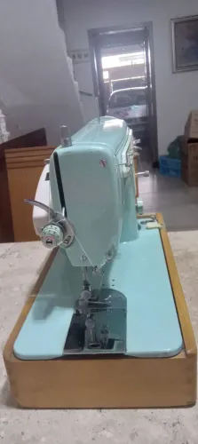 Singer retro 67