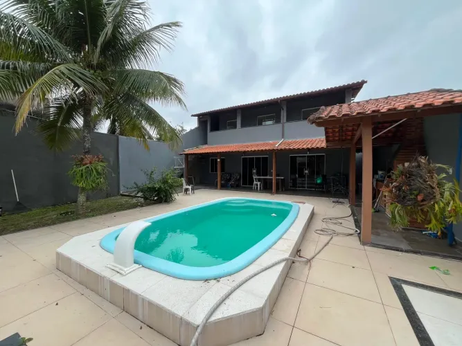 Casa grande ideal para família grande em Itaipuaçu Marica