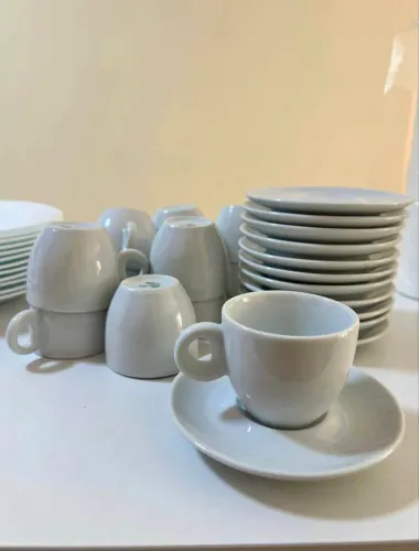 Xícaras de café com pires (Sofia) - Porcelana Schmidt