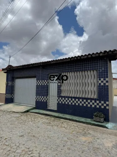 Casa em Condomínio Fechado no Passaré com Área Gourmet e Segurança 24h
