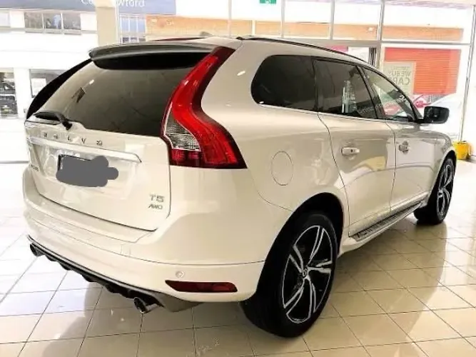 Volvo XC 60 T-5 R-design 2.0 FWD 5P 2017