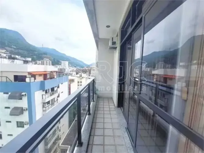 Rua Haddock Lobo , juntinho a Praça Afonso Pena, prédio com Infraestrutura de lazer