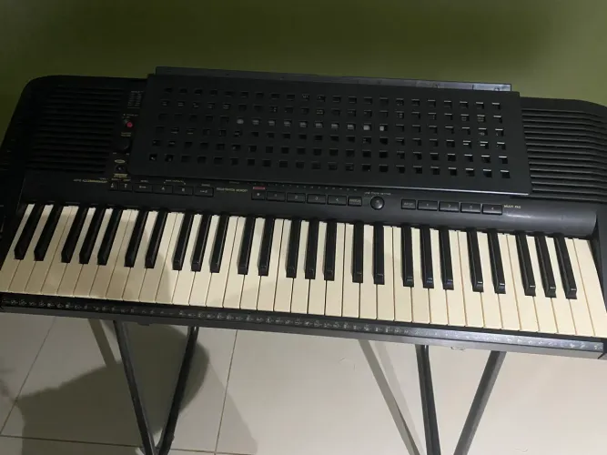 Teclado eletrônico (órgão) Yamarra