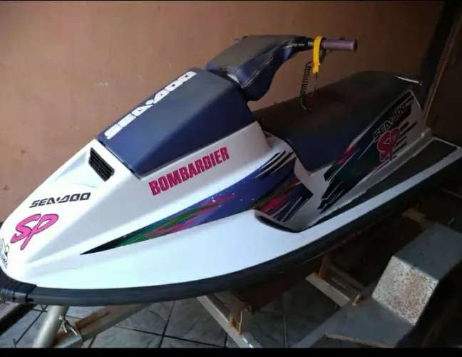 Jet ski seadoo Super Conservado 