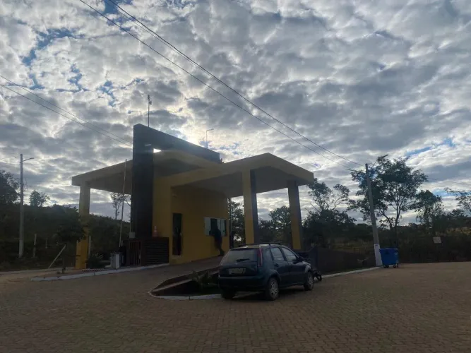 TERRENO em frente ao lago/rio
