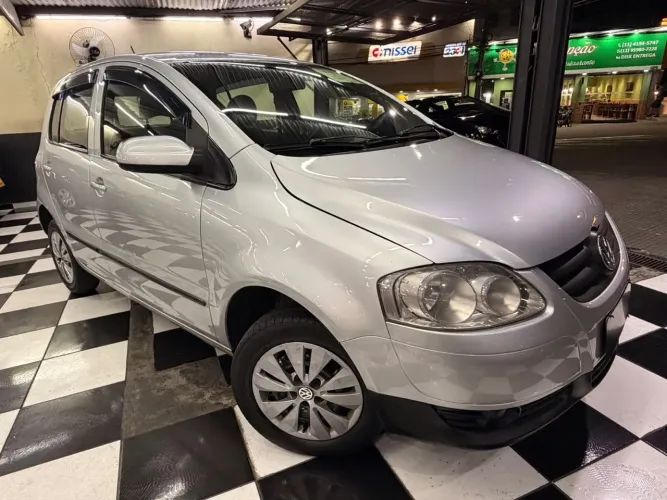 Volkswagen Fox Plus 1.0mi/ 1.0mi Total Flex 8V 4P 2009