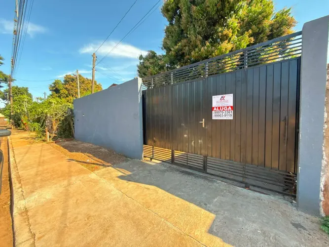 Imóvel para aluguel possui 60 metros quadrados com 2 quartos em Central - Paiçandu - PR