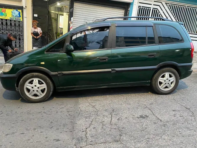 Chevrolet Zafira 2.0/ CD 2.0 8V MPFI 5P Mec. 2001