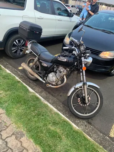 Vendo Moto Intruder 125