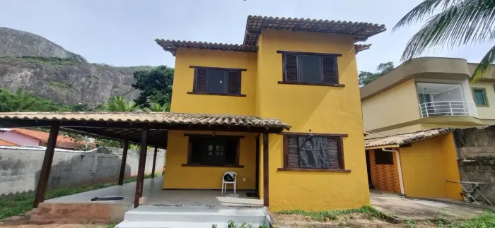 Casa com 4 quartos para alugar, 140 m² por R$ 4.679/mês - Recanto de Itaipuaçu - Maricá/RJ