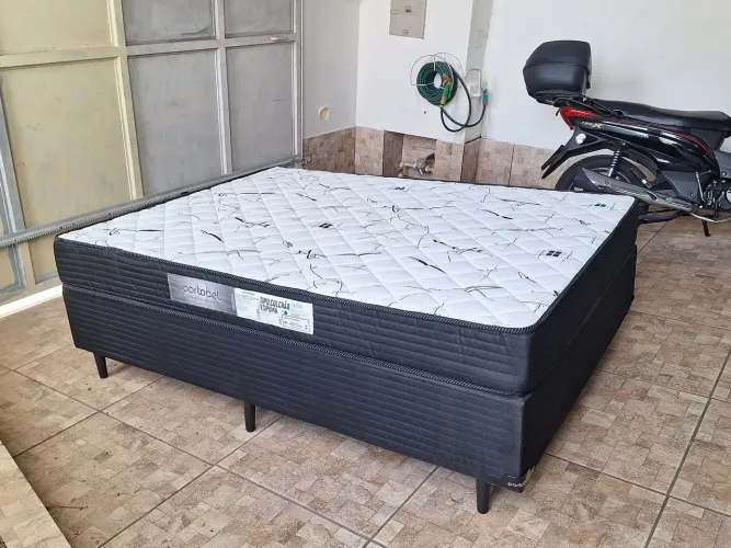 Box Casal + Colchão Casal | Estado de Novo | R$ 850