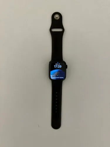 Apple Watch Series 8 (GPS) + Pulseiras + Capas