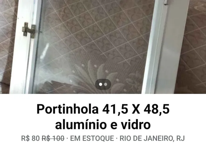 Portinhola aluminio e vidro semi nova 80,00.