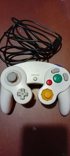 Kit 2 Controles Nintendo GameCube Branco e Roxo Paralelo Praticamente Novo