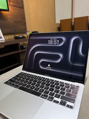 MacBook Air M1 (2020) 13,3 polegadas 